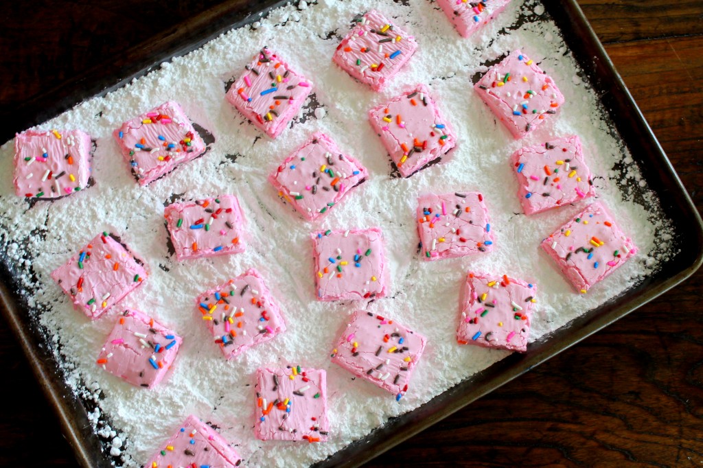 Homemade Cake Batter Marshmallows are irresistible! These marshmallows are way better than their store bought counterparts. Pair with white chocolate for a delicious s'mores.