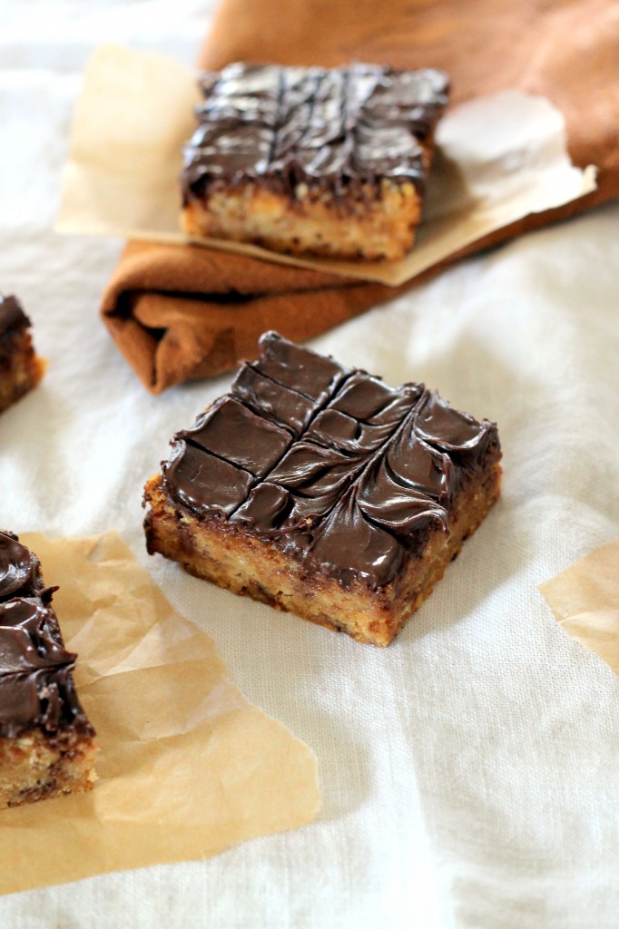 These Toffee Ritz Bars only have four ingredients and come together in a few minutes. This easy recipe is chewy, sweet, and chocolatey!