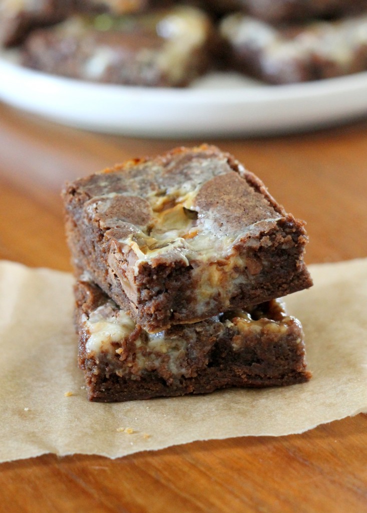 These Chocolate Rolo Bars have a layer of sweetened condensed milk in the middle, making them ultra fudgy and gooey! This easy recipe will satisfy any sweet tooth.