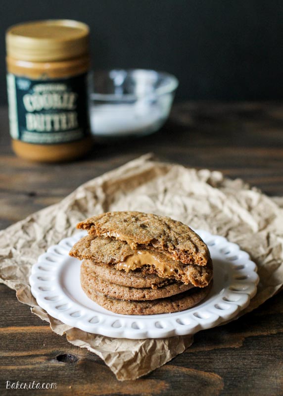 These Cookie Butter Stuffed Soft Ginger Cookies are big, soft and chewy ginger cookies are filled with cookie butter! They stay incredibly soft for days and are super flavorful. 