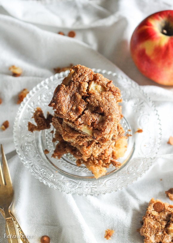 These Apple Cinnamon Oatmeal Cookie Bars are easy, chewy bars with fresh apples and cinnamon chips.