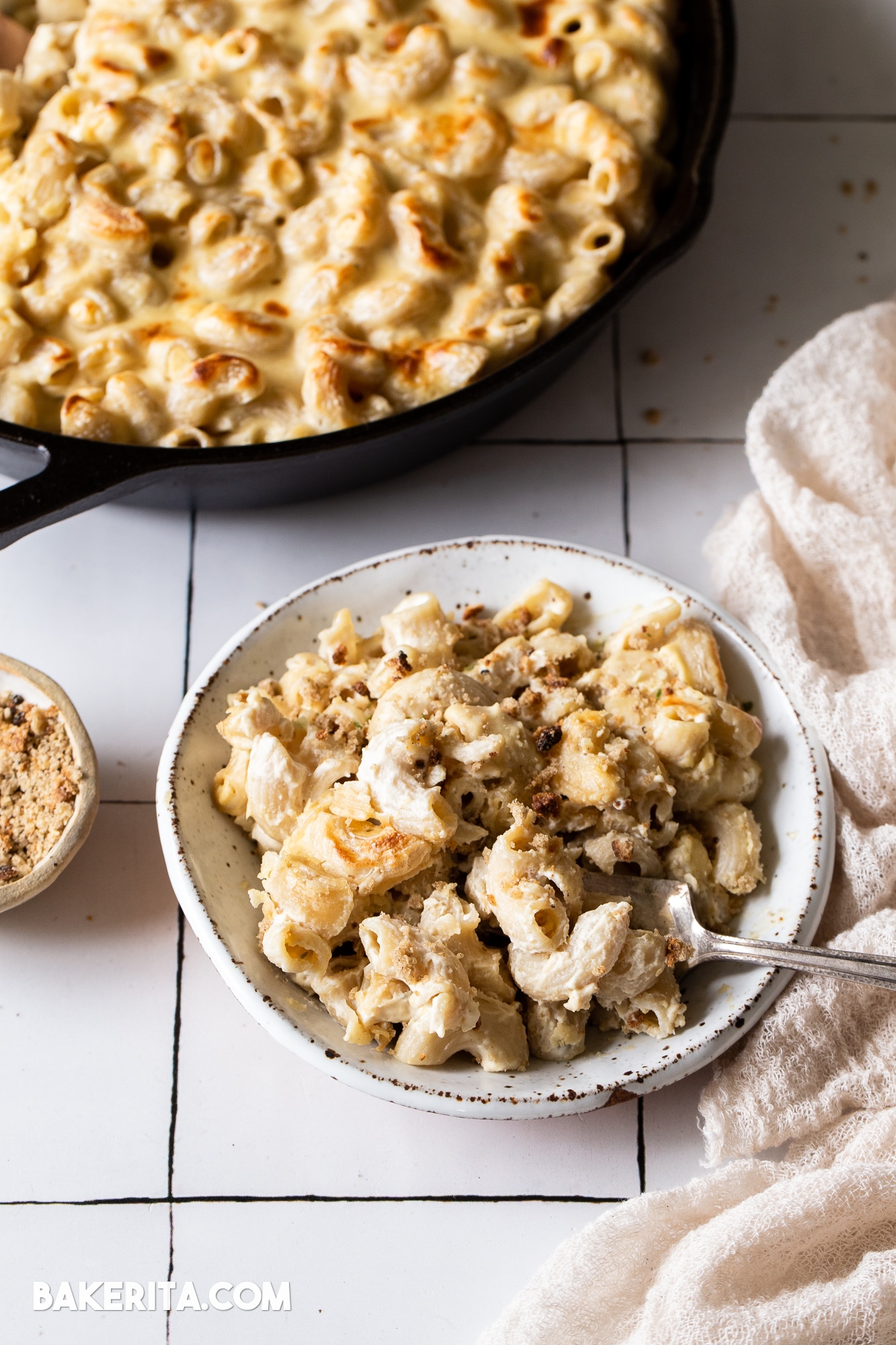 Simple and quick to make, this Easy Vegan Mac and Cheese recipe will satisfy even the pickiest of eaters! It's made with just 8 whole ingredients - no processed vegan cheeses here. This recipe comes together quickly for an easy dinner and is easily made gluten-free. 
